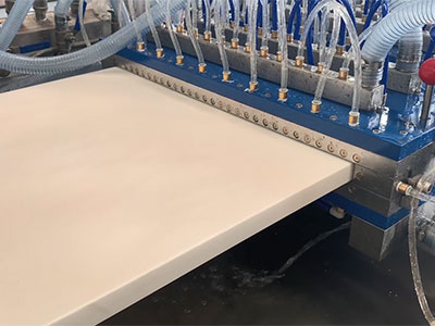 Linea de produccion de paneles de puerta de PVC