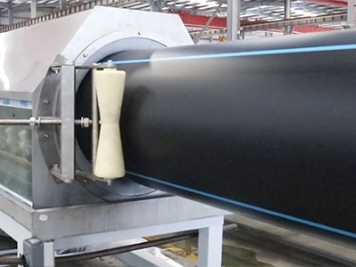 Línea de producción de tubos de coextrusión de 3 capas LSP-630HDPE
